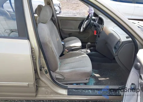 2005 Hyundai Elantra Gls/Gt from USA, damaged, VIN KMHDN46D15U100091